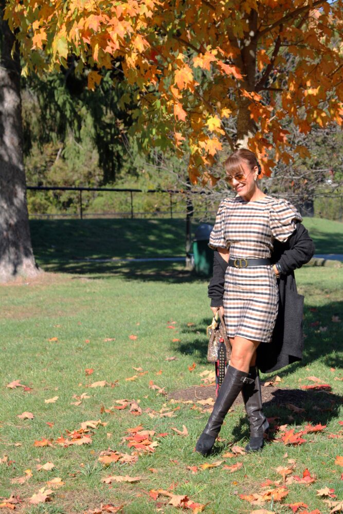 Checkmate! Styling prints + warm neutrals...